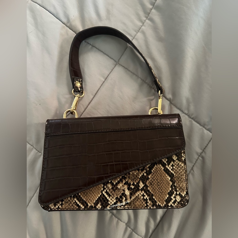 Elegant Brown and Tan Crocodile Pattern Handbag